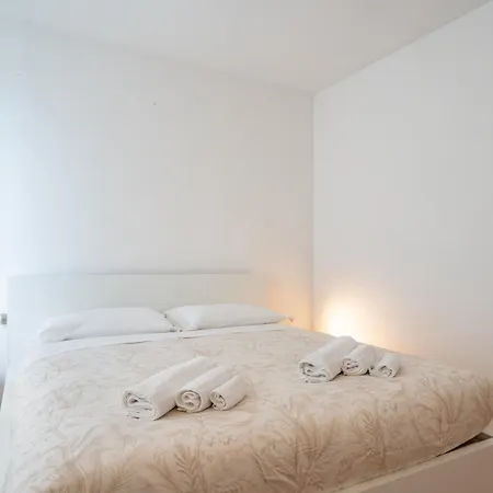 Apartment Manzoni Loft Galbiate